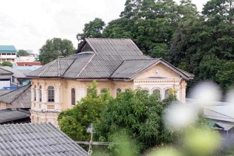 Xinlor House