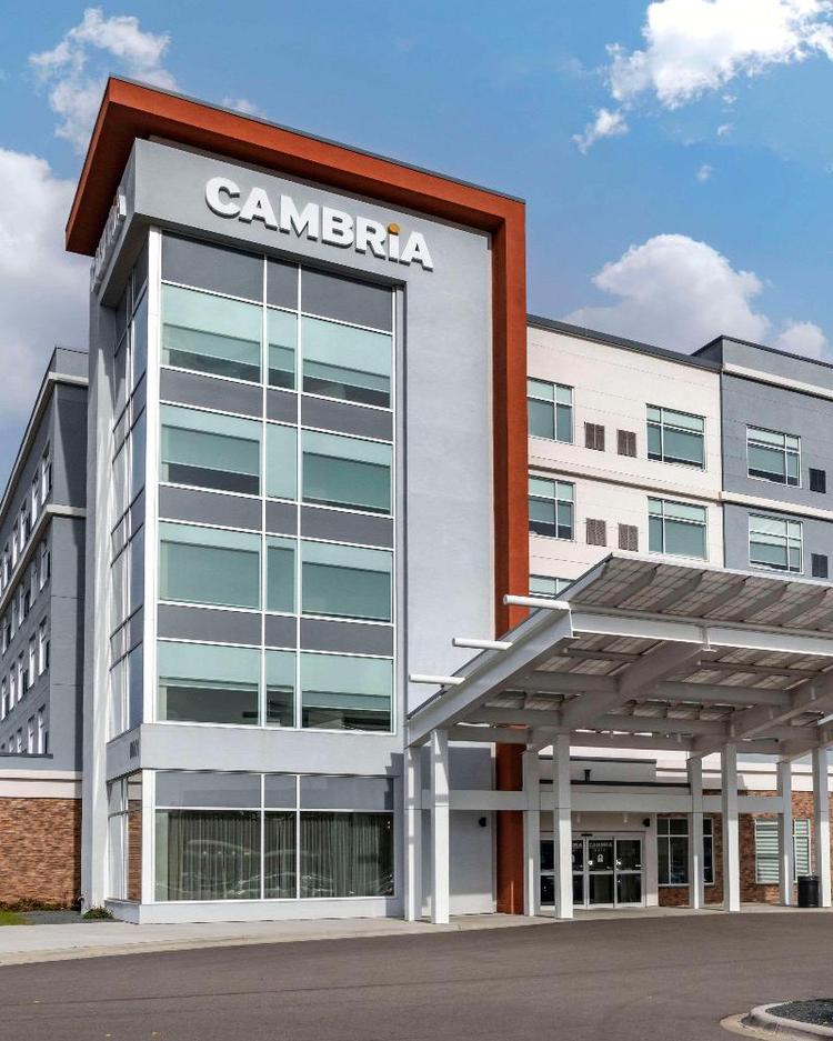 Cambria Hotel Bloomington Mall of America Min Airp