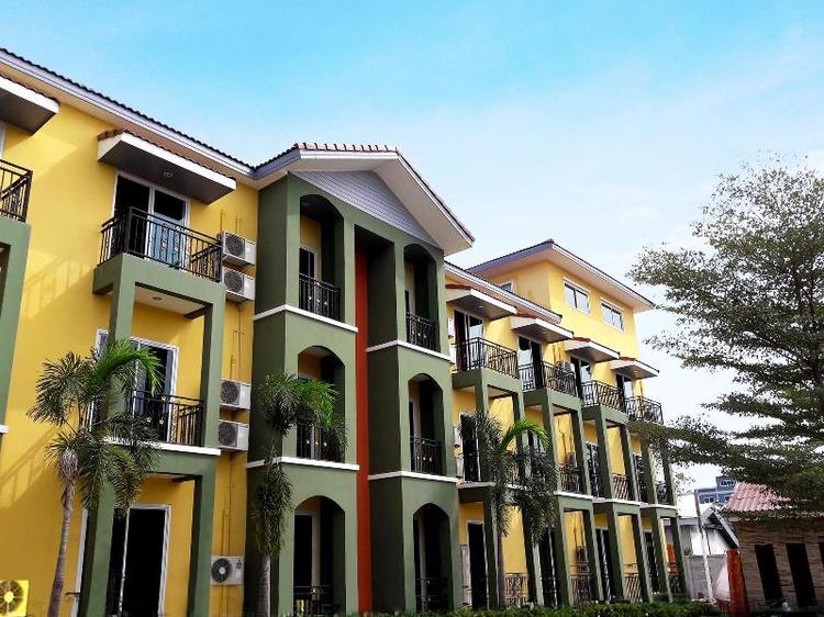 B2 Buriram Boutique Budget Hotel