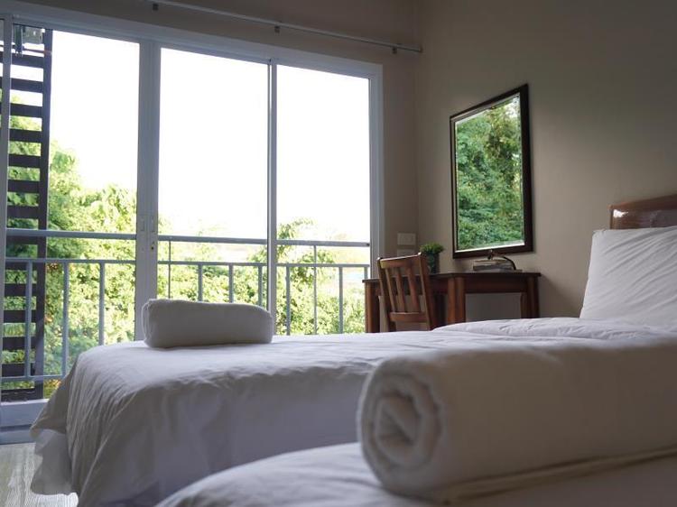 Chompu Nakarin Apartment