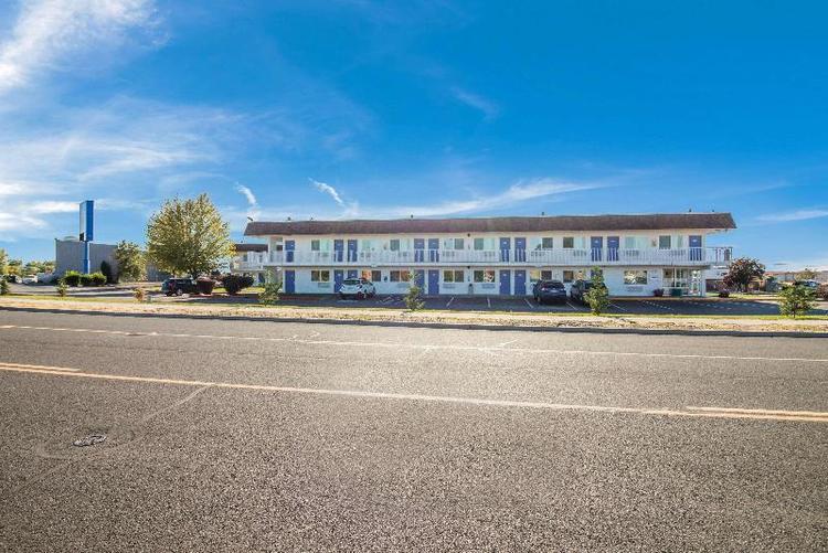 Motel 6 Moses Lake, WA