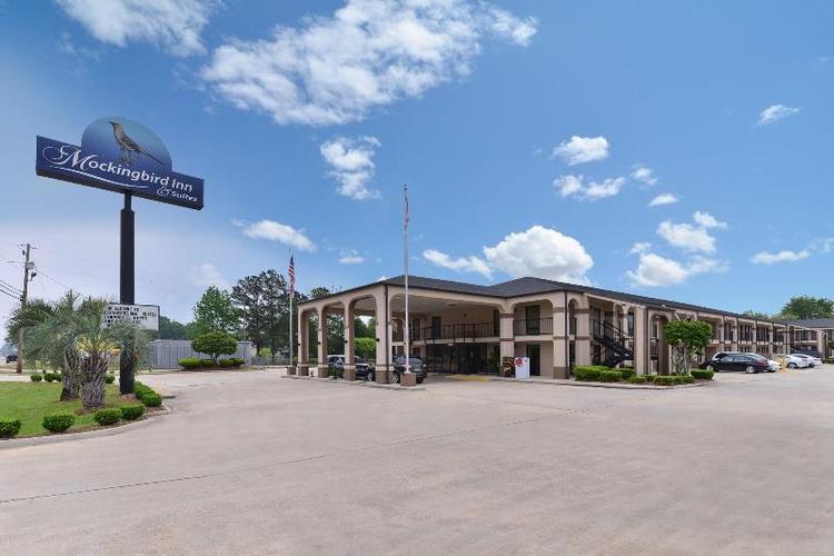 Mockingbird Inn Suites