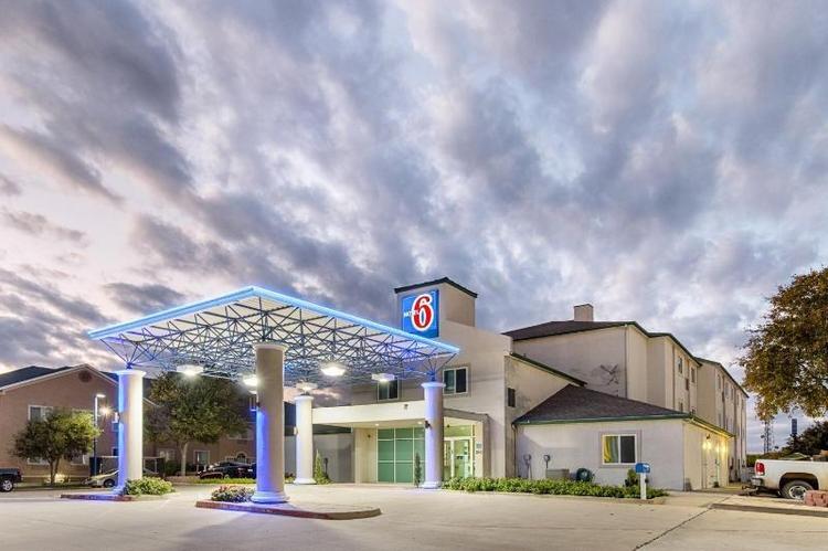 Motel 6 Weatherford Tx