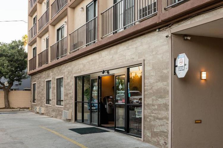 Greentree Inn Suites Alhambra