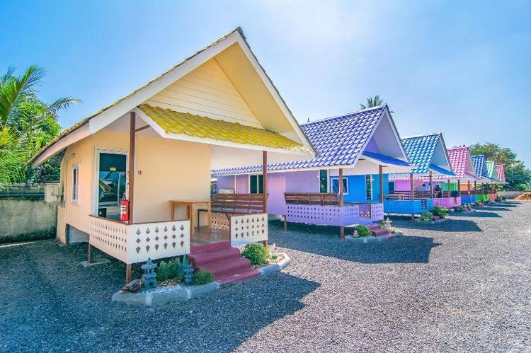 Pj Resort And Snooker Club