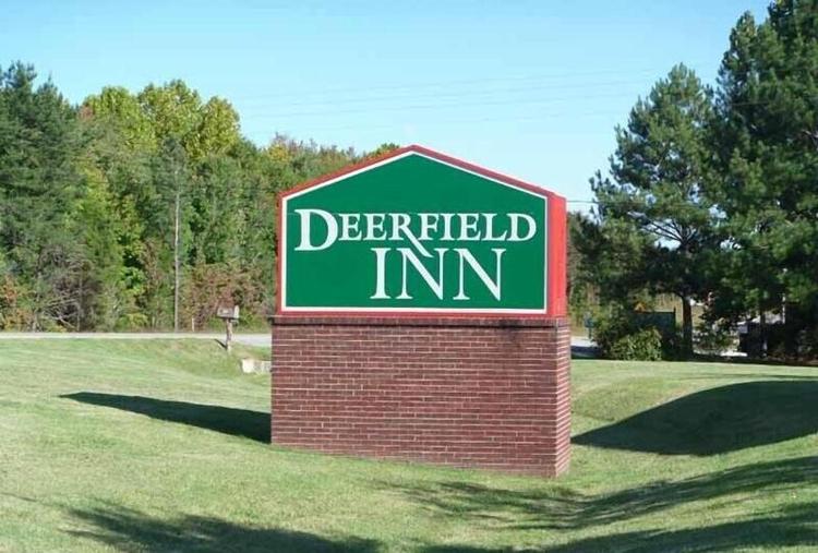 Deerfield Inn And Suites Fairview