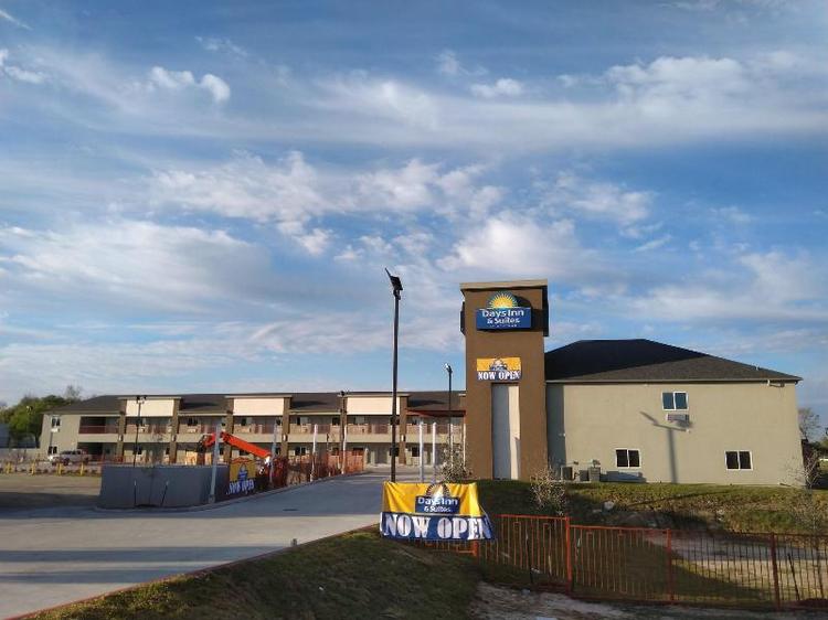 Days Inn Suites Downtown University Of Houston