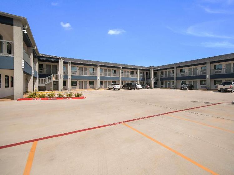 Americas Best Value Inn & Suites Northeast Houston