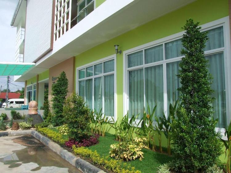 Rueanrimnam Hotel