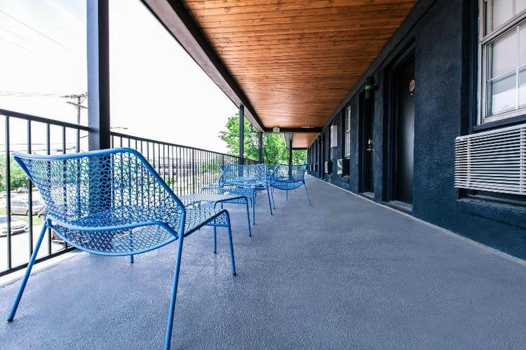 The Iris Motel