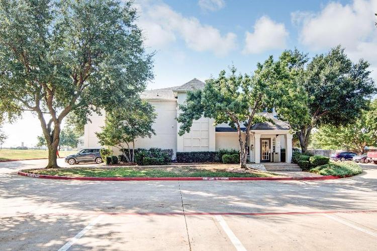Studio 6 Arlington, TX - South - Dallas