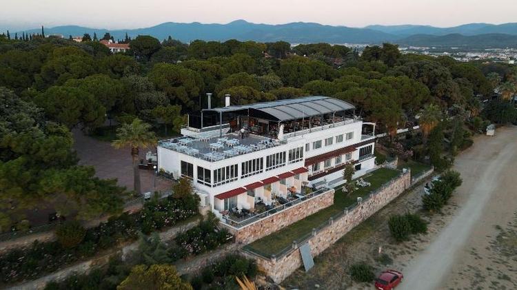 Karakas Hotel