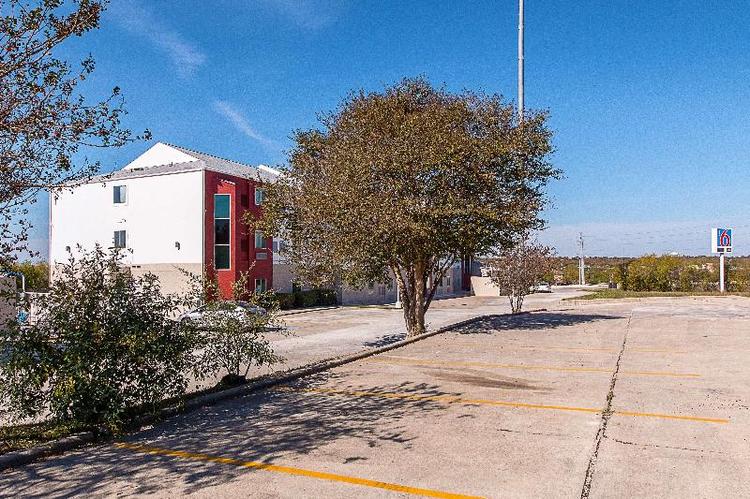 Motel 6 San Antonio, TX - Downtown - Alamo Dome