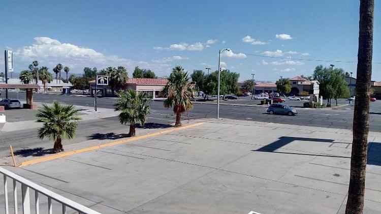 Motel 6 Blythe, CA - South