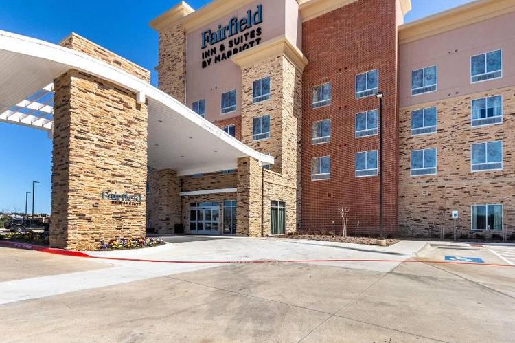 Fairfield Inn & Suites by Marriott Dallas Arlingto
