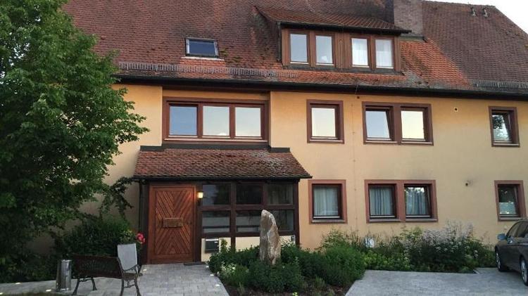 Wildkra Uterhotel