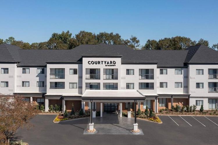 Courtyard By Marriott Dothan