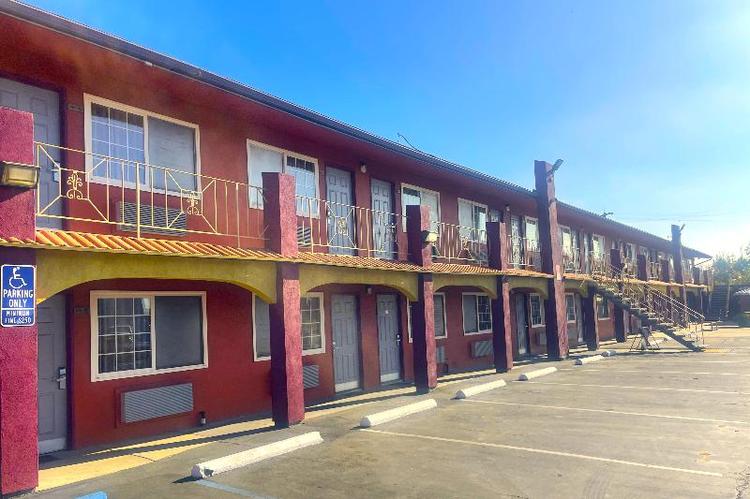 Sunstar Inn