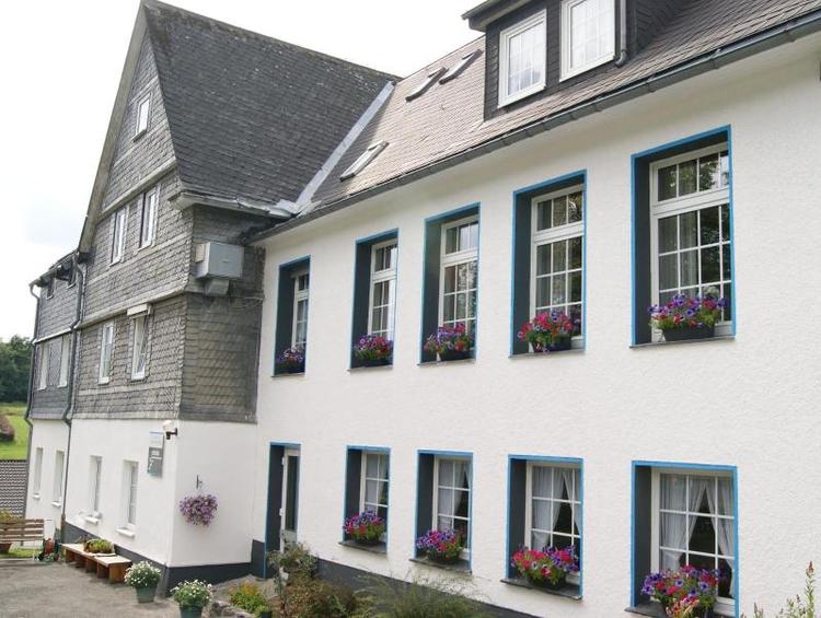 B&B Am Knittenberg - Near Skiliftkarussell Winterb