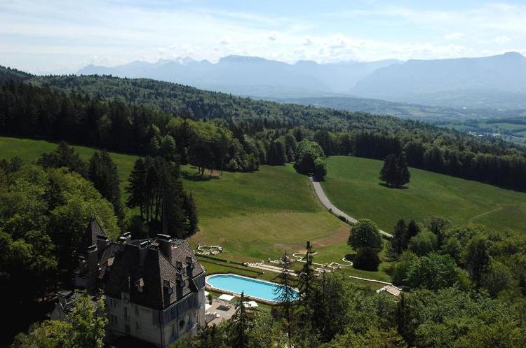 Relais & Châteaux Château des Avenieres
