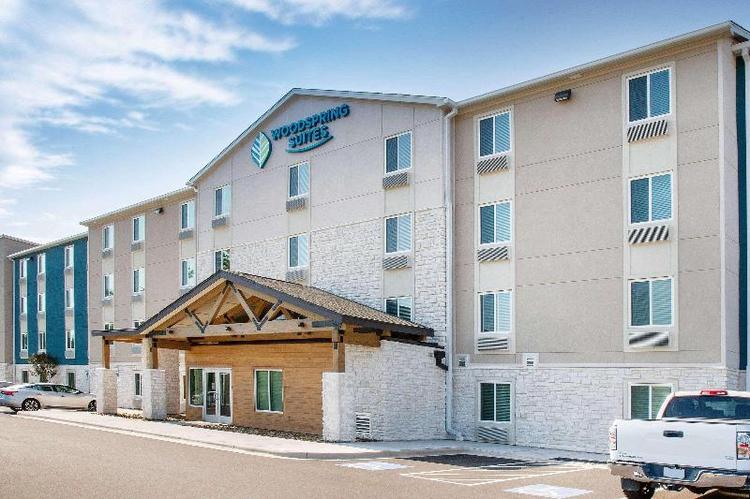 Woodspring Suites Charlotte Northlake