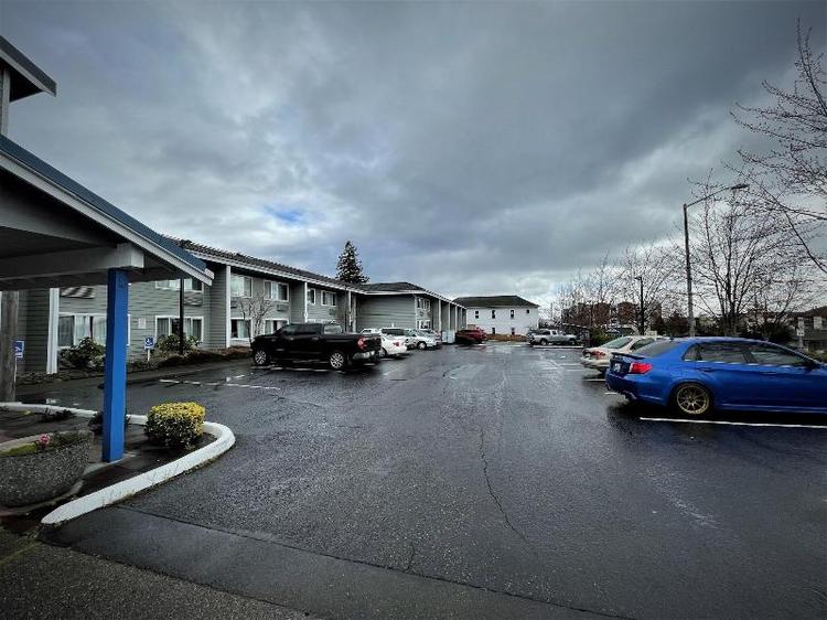 Marina Inn