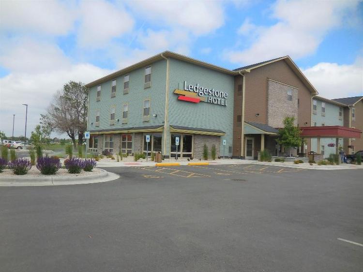 Ledgestone Hotel Billings