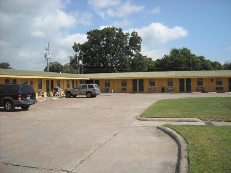 Tropicana Motel