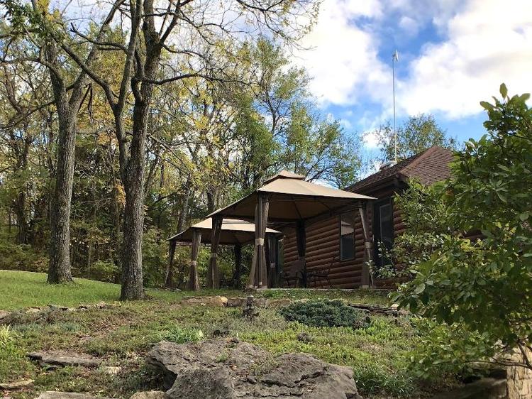 Walnut Waters Bed & Breakfast