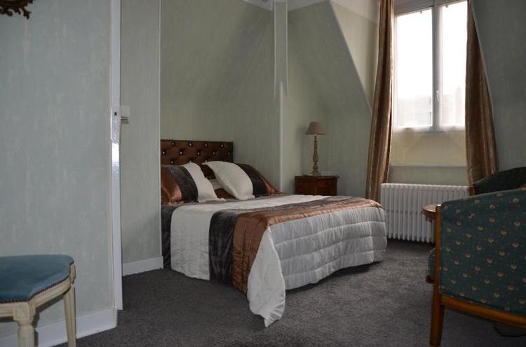 Logis Hostellerie du Grand Sully