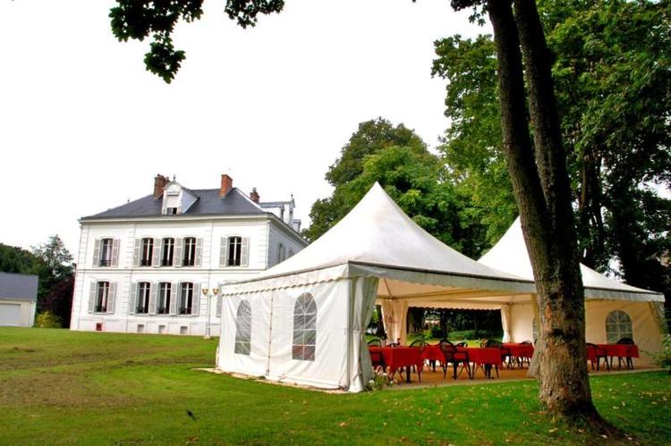 Logis Hostellerie Le Chatel