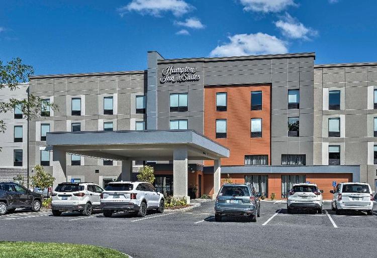 Hampton Inn & Suites Keene