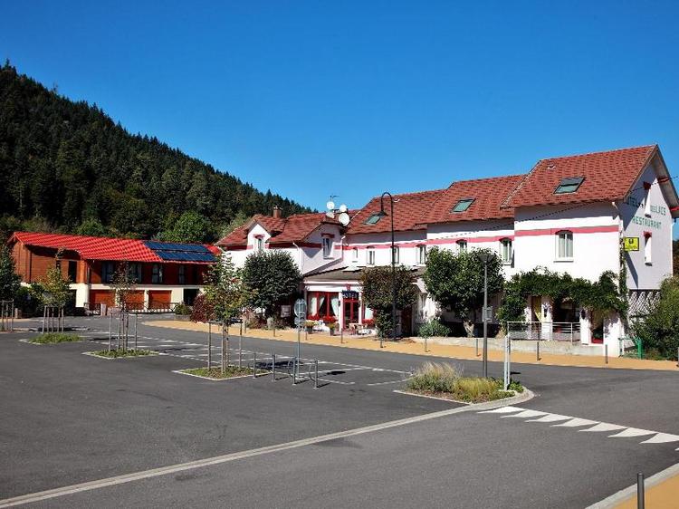 Logis Hotel Des Lacs