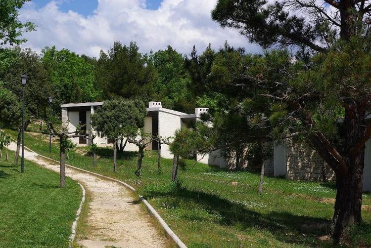 VVF Villages Le Balcon du Luberon Murs