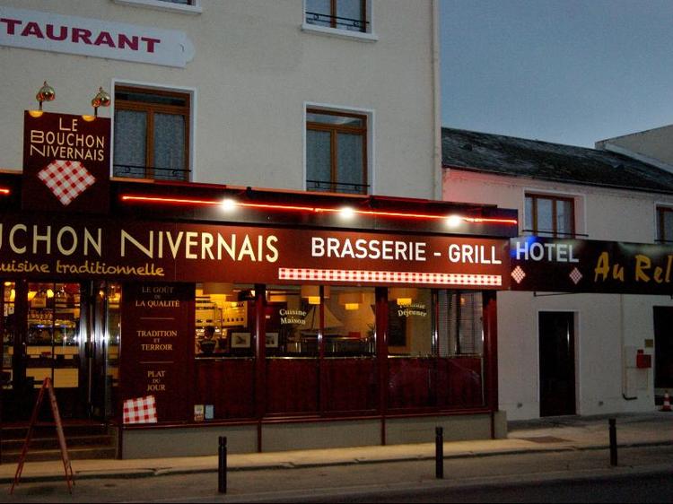 Logis Hotel Au Relais Nivernais