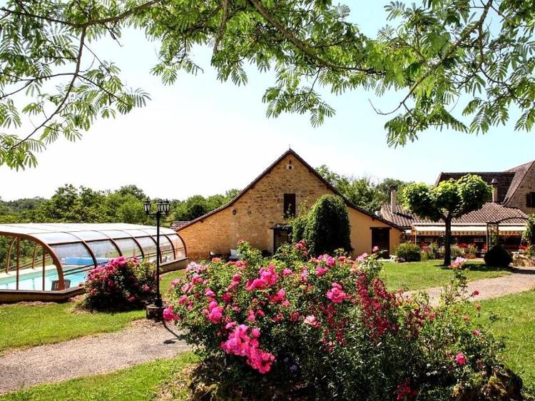Logis Domaine De La Rhonie