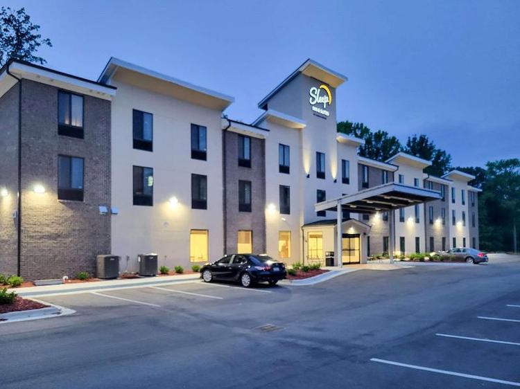 Sleep Inn & Suites - Coliseum Area Greensboro