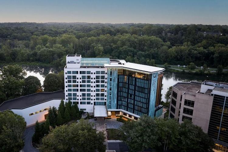 Merriweather Lakehouse, Autograph Collection