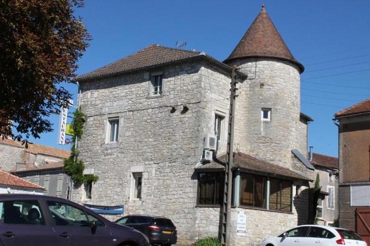 Auberge De La Tour