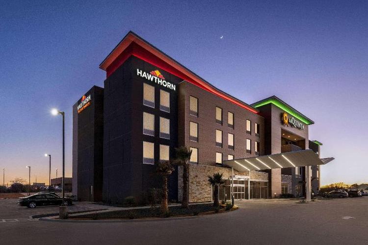La Quinta Inn & Suites By Wyndham Del Rio