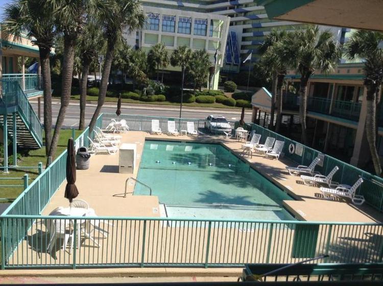 Royal Palace Inn & Suites