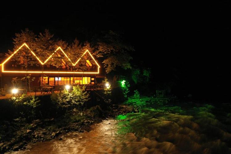Tanura Bungalows